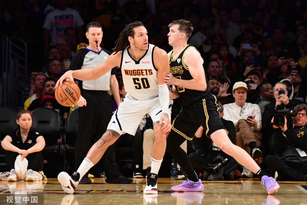 纵观整场比 纵观整场比