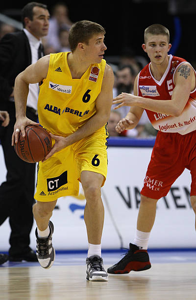 直以来都是 直以来都是