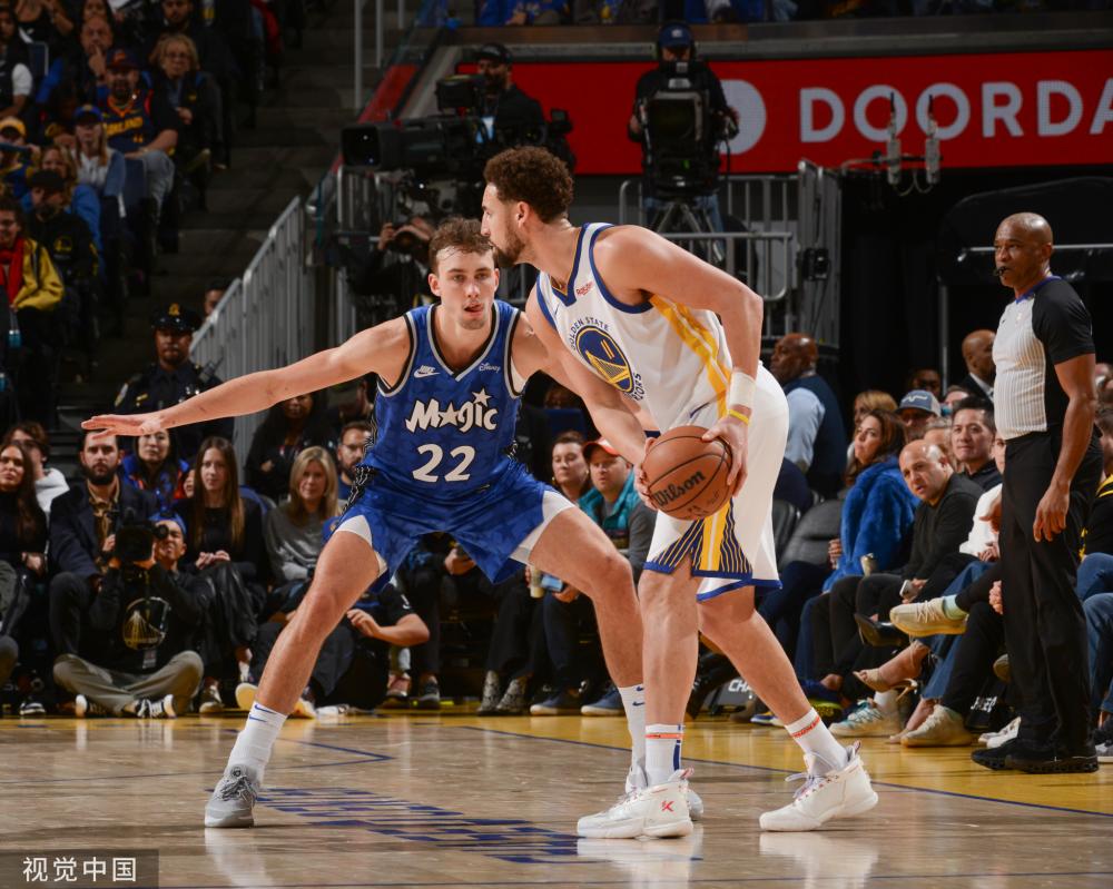 马刺陷入了 马刺陷入了