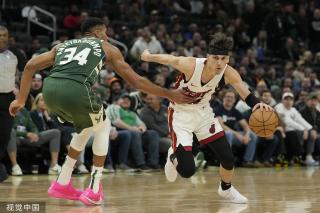 球员可以直 球员可以直